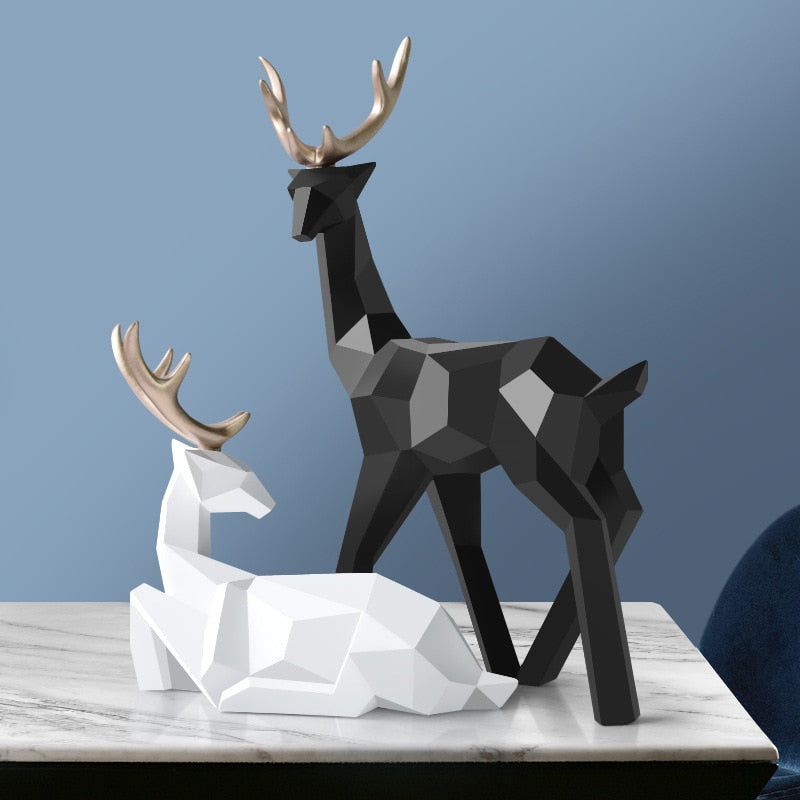 Reindeer couple Statue